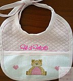 Bavaglino orsetto versione bimba - Bavaglini punto croce