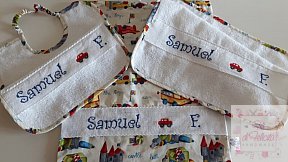 Corredino asilo Samuel con macchinine - Corredino asilo punto croce